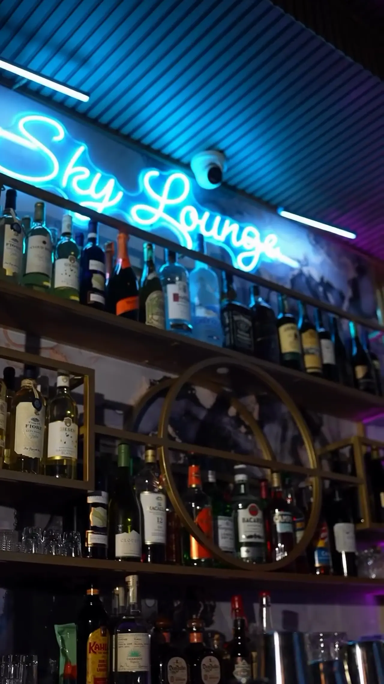 Weekend energy at Sky Lounge